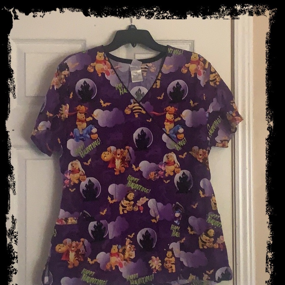 Scrub Winnie the Pooh Halloween Top theme Sz Large